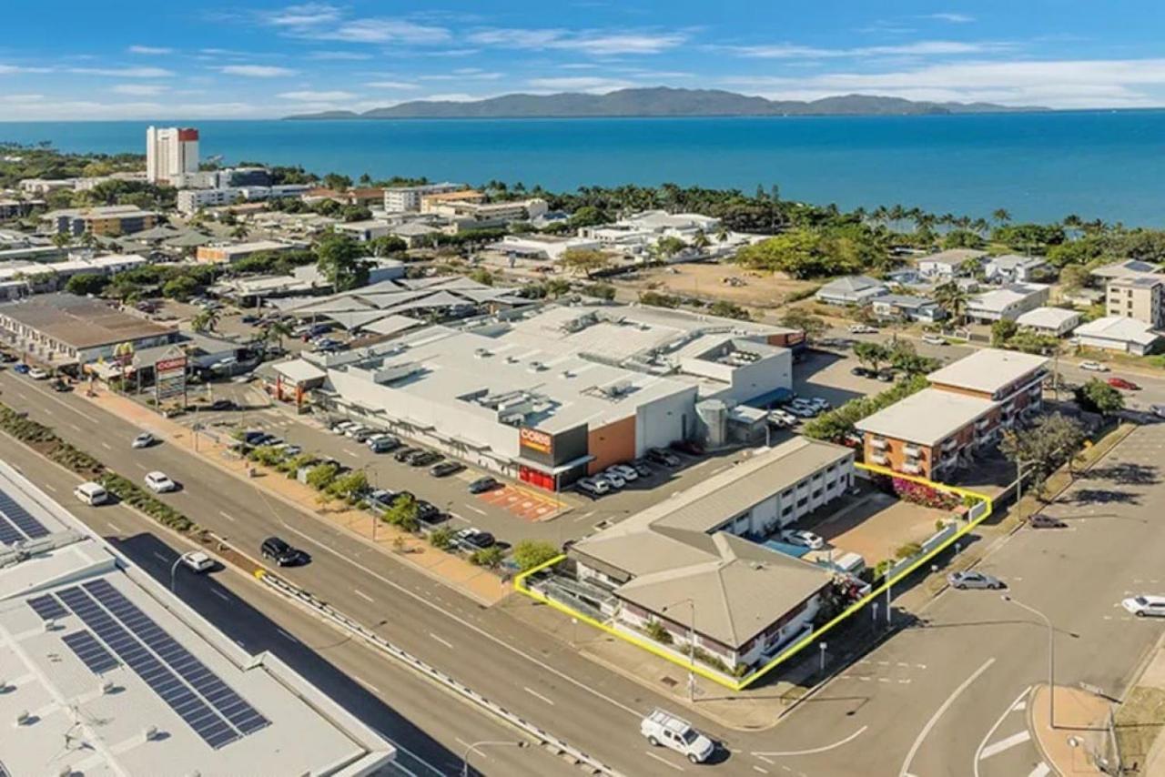 Seaside Lodge Hostel Townsville- Right Next To Coles, 2 Mins Walk To Strand & Cbd Exteriér fotografie