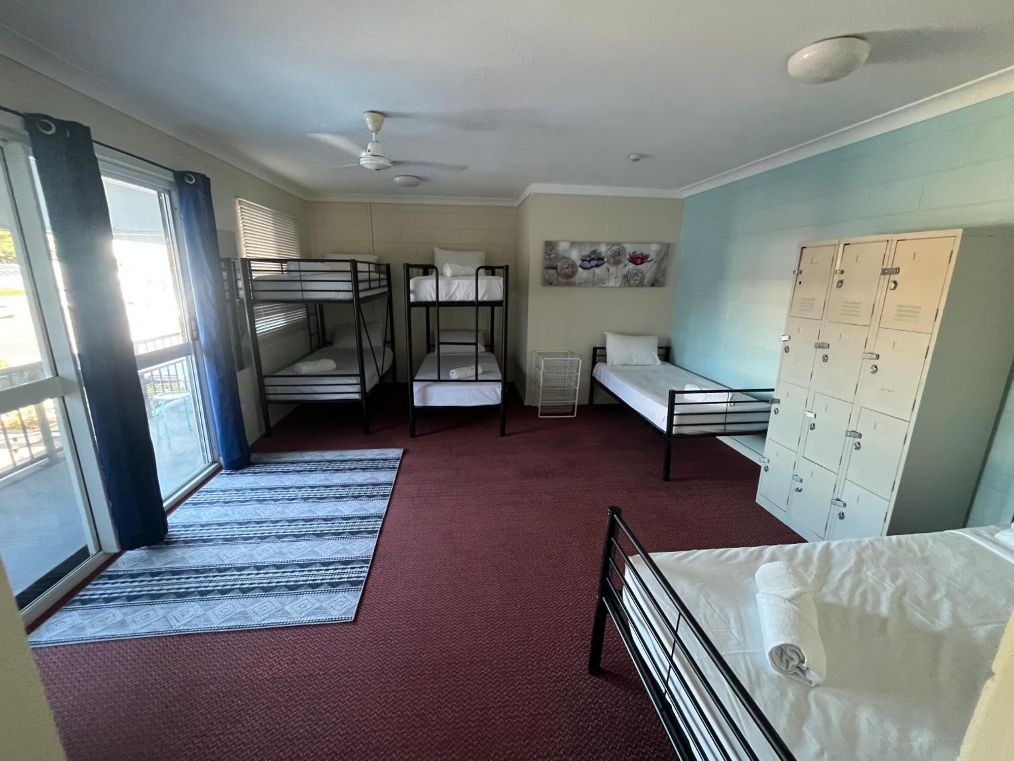 Seaside Lodge Hostel Townsville- Right Next To Coles, 2 Mins Walk To Strand & Cbd Exteriér fotografie